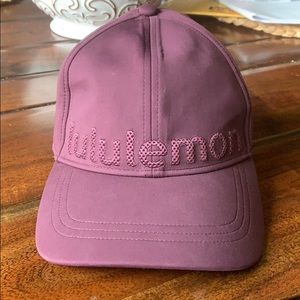 Lululemon burgundy baseball hat